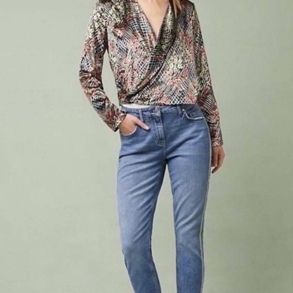 ETT:TWA Anthropologie Velvet Poppy jacket. Size 6